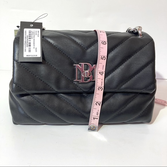 NWT Badgley Mischka Black Quilted bag w/letter lock - Picture 11 of 15